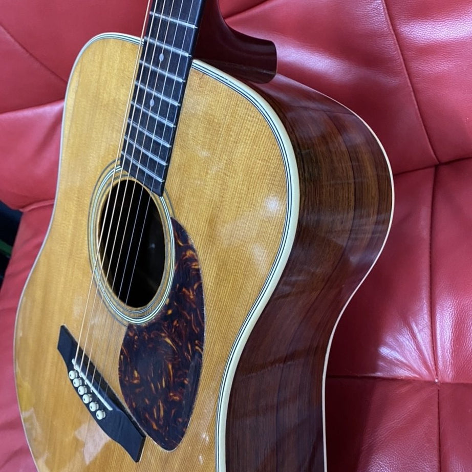 Martin D28