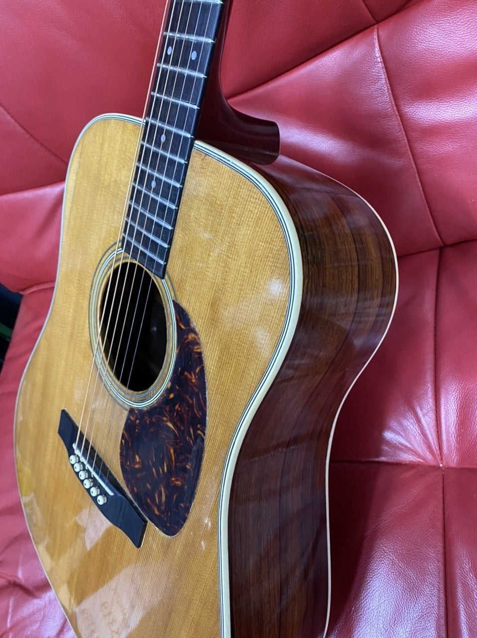 Martin D28