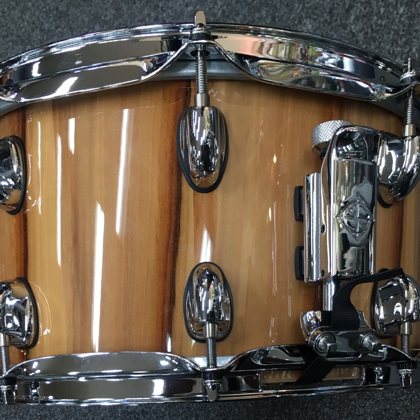 Dixon Cornerstone Series American Red Gum Snare Drum in Gloss Natural - 14 x 6.5" Play Dixon, A Sound Choice!