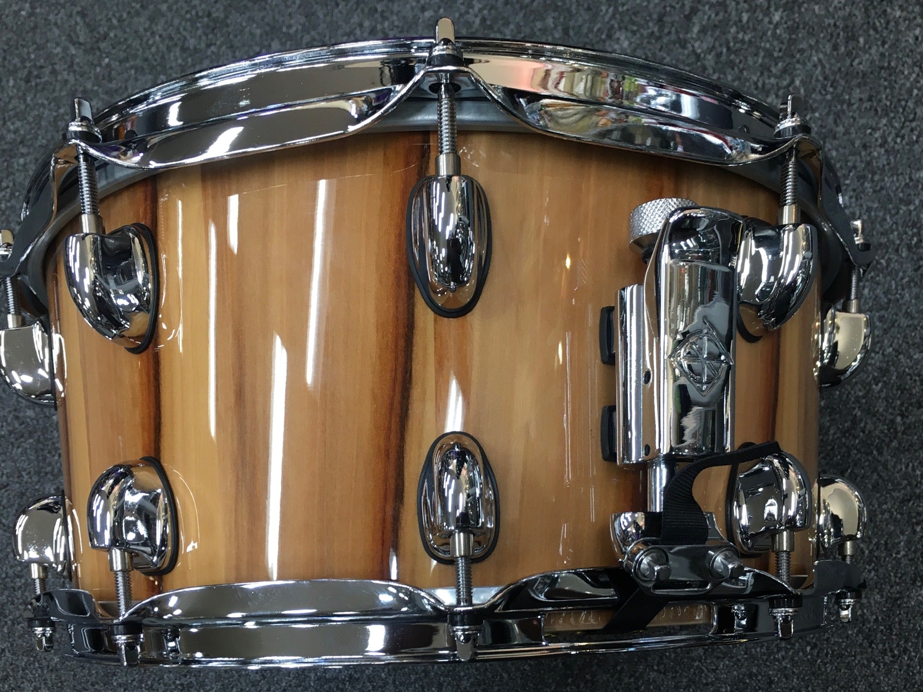 Dixon Cornerstone Series American Red Gum Snare Drum in Gloss Natural - 14 x 6.5" Play Dixon, A Sound Choice!