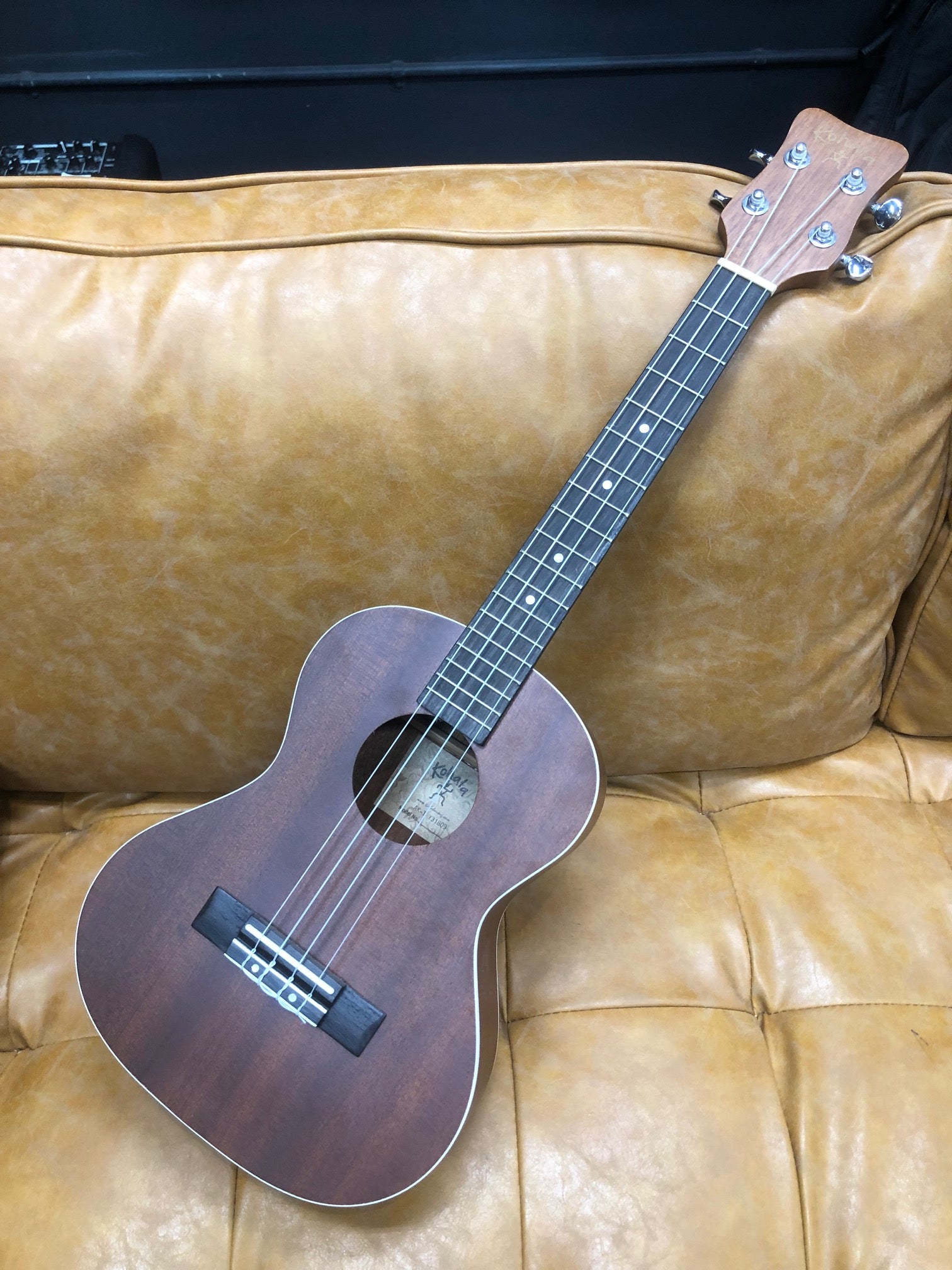 Kohala Akamai Series Tenor Ukulele in Natural Satin Finish