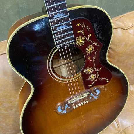 SOLD Vintage Gibson J200 1963 w/ hardcase