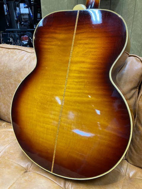 SOLD Vintage Gibson J200 1963 w/ hardcase