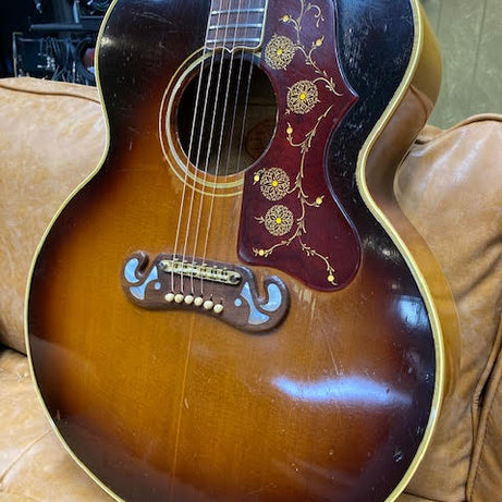 SOLD Vintage Gibson J200 1963 w/ hardcase