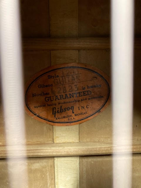 SOLD Vintage Gibson J200 1963 w/ hardcase