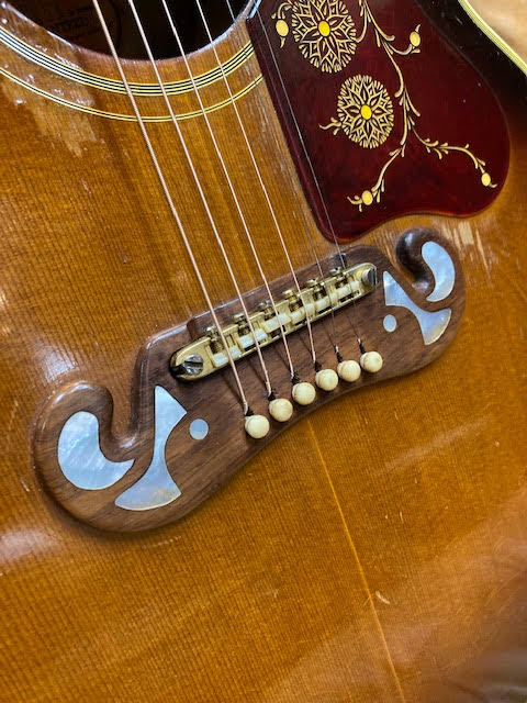 SOLD Vintage Gibson J200 1963 w/ hardcase