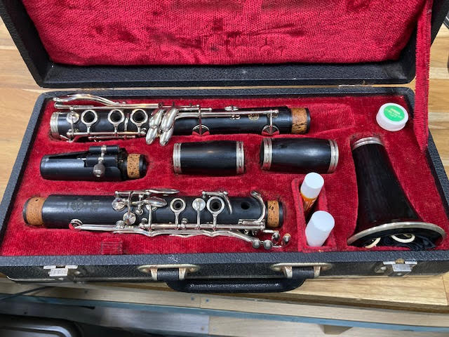 Vintage Selmer Clarinet 10S ( preowned )