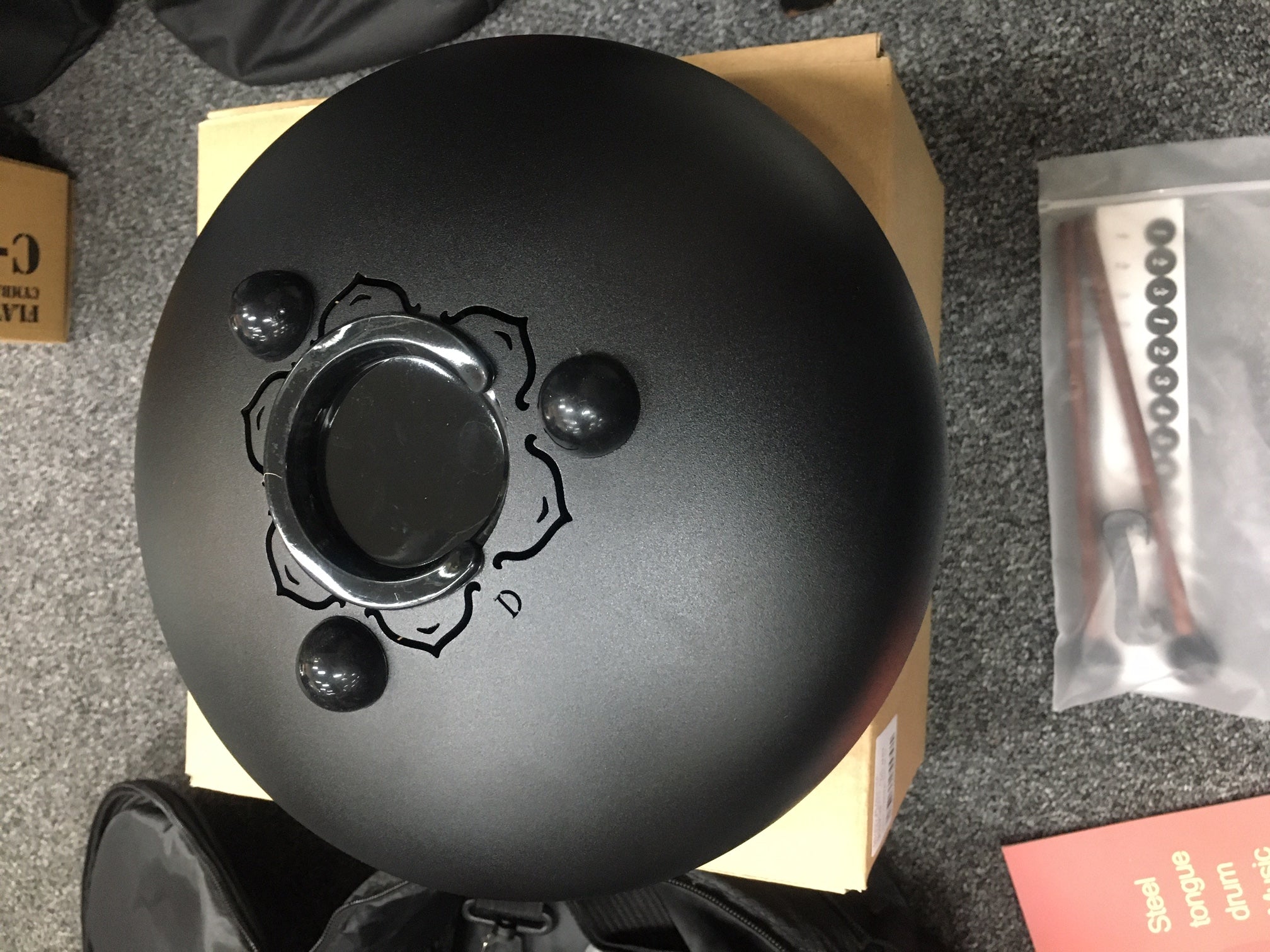 Opus Tongue Drum Black with acc